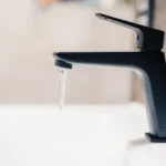 Siyah banyo bataryası, modern tasarımlı lavabo su armatürleri